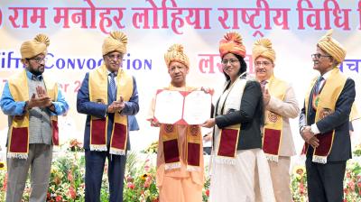 करुणा और संवेदनशीलता को दैनिक जीवन का हिस्सा बनाएं: न्यायमूर्ति