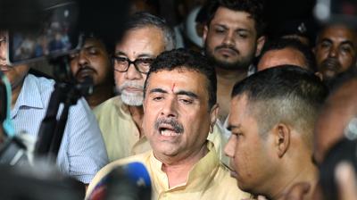 कोलकाता हादसा : मृतकों की संख्या बढ़कर हुई 19, सीएम अधिकारी ने 2.5