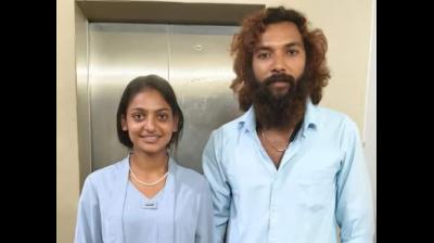 'कुंभ ब्यूटी' मोनालिसा ने अपने बॉयफ्रेंड फरमान से की शादी, पुलिस से मांगी सुरक्षा