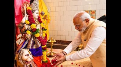 'हे देवेश्वरी! आप भक्तों की संकटों से रक्षा करती हैं', पीएम मोदी ने