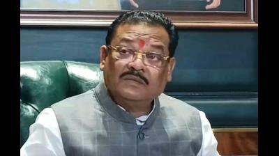 फिल्म अभिनेता टाइगर श्रॉफ पर फायरिंग, मुंबई की सुरक्षा को लेकर नेताओं