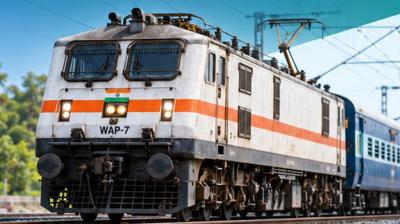 पश्चिमी रेलवे ने स्क्रैप बिक्री से कमाए 320 करोड़ रुपए , वित्त वर्ष