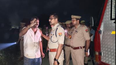 देवरियाः झोपड़ी में आग लगने से पिता-पुत्री समेत तीन की मौत, एक महिला