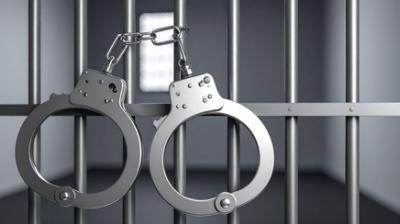 बरेली कोर्ट से पेशी के दौरान बंदी फरार, लापरवाही पर आठ पुलिसकर्मी