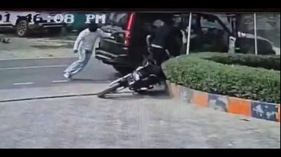 पंजाब में दिल दहला देने वाली वारदात: बाइक सवार को एसयूवी ने टक्कर