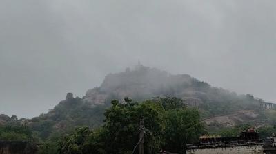 चक्रवात 'अर्नब' का असर : राजस्थान के 28 जिलों में बारिश, येलो और