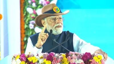 पीएम मोदी ने सरदार पटेल को किया नमन, बोले- 10-12 साल में 50 करोड़