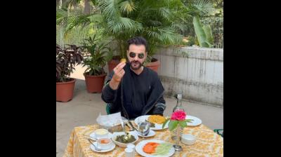 'लक बाय चांस' को लेकर डरे हुए थे संजय कपूर, ऋतिक रोशन की कास्टिंग ने बढ़ाई थी उलझन