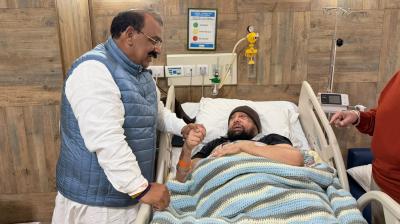 पंजाब : कैप्टन अमरिंदर सिंह की घुटने की सफल रिप्लेसमेंट सर्जरी, अश्वनी शर्मा ने अस्पताल में जाकर ली सेहत की जानकारी