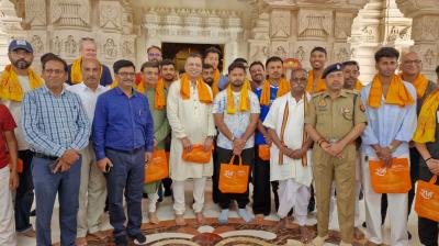 राम लला के दर्शन करने पहुंची लखनऊ सुपर जायंट्स टीम, संजीव गोयनका और कप्तान ऋषभ पंत भी रहे मौजूद