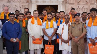 अयोध्या में IPL टीम ने टेका मत्था, श्री रामलला के दर्शन कर किया पूजन