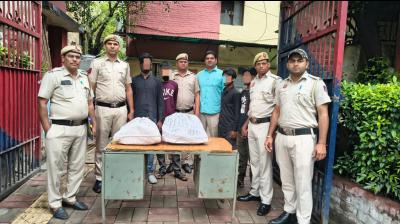 दिल्ली पुलिस ने की हौजखास से चोरी 6 किलो चांदी और कीमती धातुएं बरामद, चार आरोपी गिरफ्तार