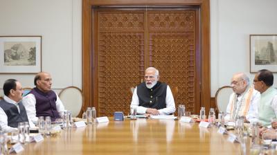 पश्चिम एशिया संकट: पीएम मोदी की उच्चस्तरीय बैठक, ईंधन और एलपीजी आपूर्ति पर मंथन