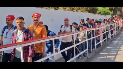नवरात्रि के सातवें दिन देशभर से कटरा पहुंचे श्रद्धालु, वैष्णो देवी यात्रा के लिए दिखा खास उत्साह