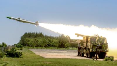 आकाश मिसाइल सिस्टम का पहला प्रोडक्शन मॉडल तैयार, सेना को मिलेगी मजबूती