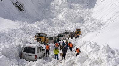 लद्दाख में कुदरत का कहर, जोजिला दर्रे पर हिमस्खलन में 6 की मौत, 5 घायल