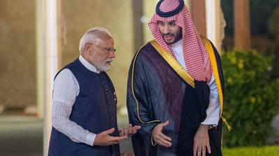 प्रधानमंत्री नरेंद्र मोदी ने सऊदी क्राउन प्रिंस से की फोन पर बात