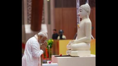 भगवान महावीर के विचार सदैव मानवता के पथ-प्रदर्शक बने रहेंगेः प्रधानमंत्री नरेंद्र मोदी