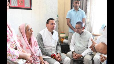 देहरादून में सेवानिवृत्त ब्रिगेडियर को श्रद्धांजलि देने पहुंचे सीएम धामी, कहा-दोषियों को बख्शा नहीं जाएगा