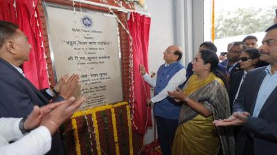 दिल्ली के एलजी और सीएम ने नेहरू प्लेस में बहुस्तरीय कार पार्किंग का किया उद्घाटन