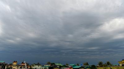 4 अप्रैल को फिर बदलेगा मौसम, आंधी-बारिश के साथ तापमान में गिरावट, ग्रेटर नोएडा में एक्यूआई रेड जोन में