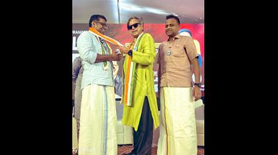 केरल में शशि थरूर के सुरक्षा गार्ड पर हमला, कहा-बिना रुकावट जारी रहेगा कार्यक्रम