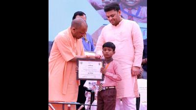 'शिक्षा ही भविष्य की असली ताकत', सीएम योगी ने काशी से की 'स्कूल चलो' अभियान की शुरुआत