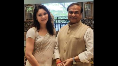 असम सीएम की पत्नी रिनिकी भुइयां सरमा कांग्रेस नेता पवन खेड़ा के खिलाफ कानूनी कार्रवाई करेंगी