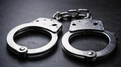 बिहार: पटना में 30 हजार बोतल कोडिन युक्त कफ सिरप बरामद, एक गिरफ्तार