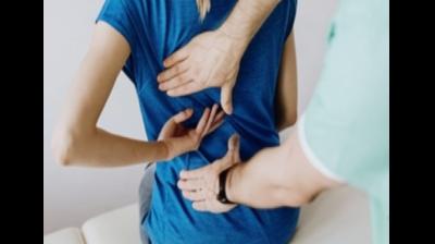 सुबह उठते ही शरीर में रहती है जकड़न, आमवातारि वटी से मिलेगा आराम