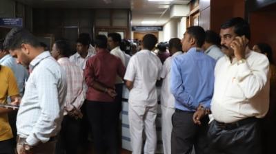 कर्नाटक में लोकायुक्त की बड़ी कार्रवाई, 4 जिलों में एक साथ छापेमारी