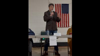 इस्तीफा देने वाले ट्रंप के अधिकारी की सलाह, 'ईरान नहीं अमेरिका खतरे में, सभ्यता मिटाने से इकबाल बुलंद नहीं होगा'