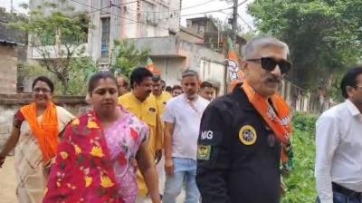 बंगाल चुनाव: उत्तरपारा में भाजपा उम्मीदवार पर एनएसजी वर्दी का गलत इस्तेमाल करने की शिकायत
