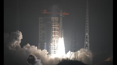 चीन ने इंटरनेट सेवा के लिए उपग्रहों का सफल प्रक्षेपण किया