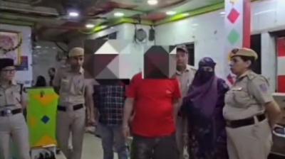दिल्ली: मानव तस्करी रैकेट का भंडाफोड़, एक नाबालिग समेत 8 महिलाओं को बचाया गया