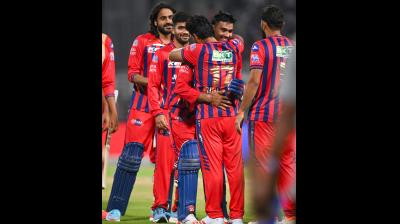 आईपीएल 2026: केकेआर को हराकर एलएसजी ने 'प्वाइंट टेबल' में लगाई छलांग, ऑरेंज और पर्पल कैप किसके पास?