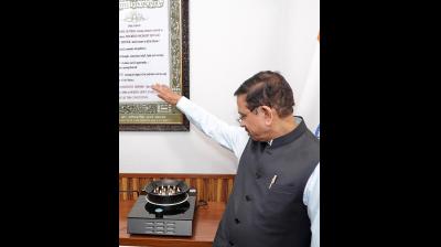 सोलर वाला इलेक्ट्रिक फ्लेम स्टोव कम कर सकता है एलपीजी का इस्तेमाल: प्रह्लाद जोशी