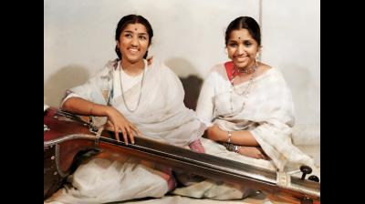 जानें आशा और लता ने साथ गाए कितने गाने, 'मन क्यों बहका' गाने का ये किस्सा चौंका देगा आपको