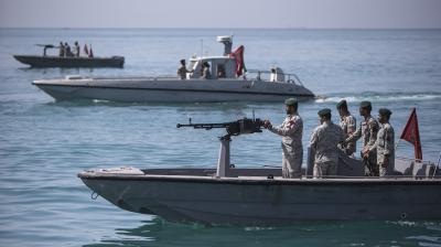 हमारी नौसेना ने अमेरिकी वॉरशिप को होर्मुज पार करने से रोका: ईरानी मीडिया