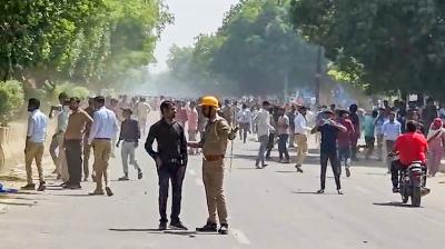 नोएडा में श्रमिकों के विरोध प्रदर्शन से यातायात ठप, दिल्ली ट्रैफिक पुलिस ने जारी की एडवाइजरी