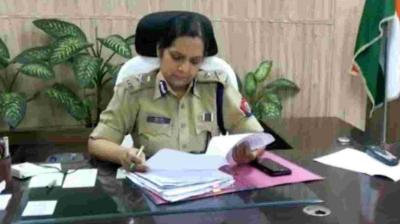 नोएडा में मजदूरों का उग्र प्रदर्शन, प्राधिकरण में उच्चस्तरीय बैठक; 200 से अधिक लोग हिरासत में