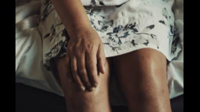 घुटनों में दर्द और आती हुई आवाज गंभीर बीमारी की संकेत, इस तरह रखें ख्याल