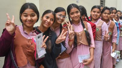 सीबीएसई 10वीं बोर्ड का रिजल्ट जारी, 93.70 प्रतिशत छात्रों ने मारी बाजी