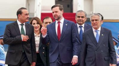 अमेरिका-ईरान वार्ता में पाकिस्तान की भूमिका ‘फैसिलिटेटर’ तक सीमित: रिपोर्ट