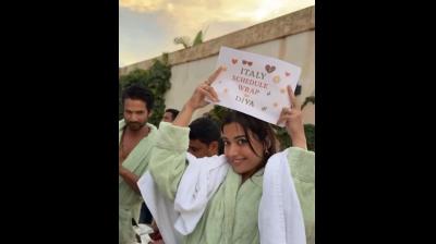 'कॉकटेल-2' के सेट पर रश्मिका मंदाना की मस्ती, शाहिद व कृति के साथ सिसिली में जमकर किया डांस