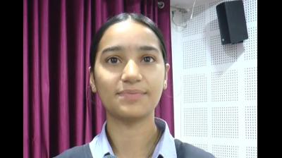 सीमा से सटे गांव की बेटी हर्षिता वर्मा ने किया कमाल, सीबीएसई 10वीं में हासिल किए 99.8 प्रतिशत अंक