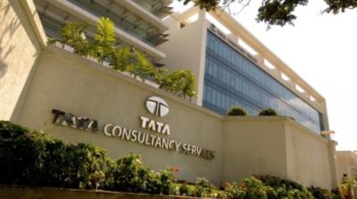 महाराष्ट्र: नासिक आईटी कंपनी में धर्मांतरण मामले में मुख्य आरोपी निदा खान को सस्पेंड किया गया