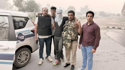 दिल्ली के छावला में मुठभेड़ के बाद दो बदमाश गिरफ्तार, 24 घंटे के अंदर हत्या की कोशिश के मामले को सुलझाया
