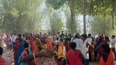 झारखंड: कोडरमा में हाथियों ने युवक को पटक-पटक कर मार डाला, आक्रोशित ग्रामीणों ने मार्ग किया जाम