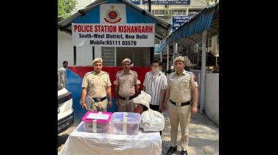 दिल्ली पुलिस ने गांजा सप्लाई नेटवर्क का किया भंडाफोड़, तीन गिरफ्तार